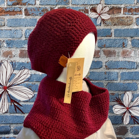 Sumac Spice Hat and Cowl Set (Crochet) - Picture 4 of 5